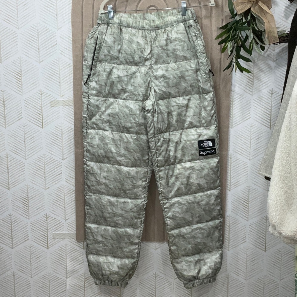 Supreme The North Face Paper Print Nuptse Pant Paper Print Medium
